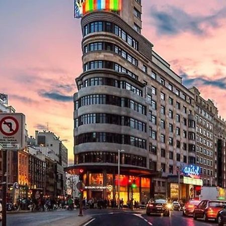 Alegria Urbana Cerca De Calle Alcala Madrid Exterior foto